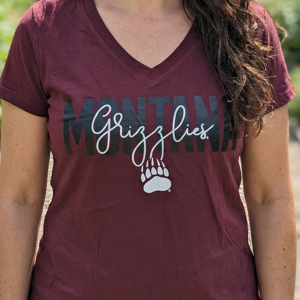 Rivalry Threads Montana Grizzlies Womens Maroon V-Neck Graphic Tee Shirt NEW